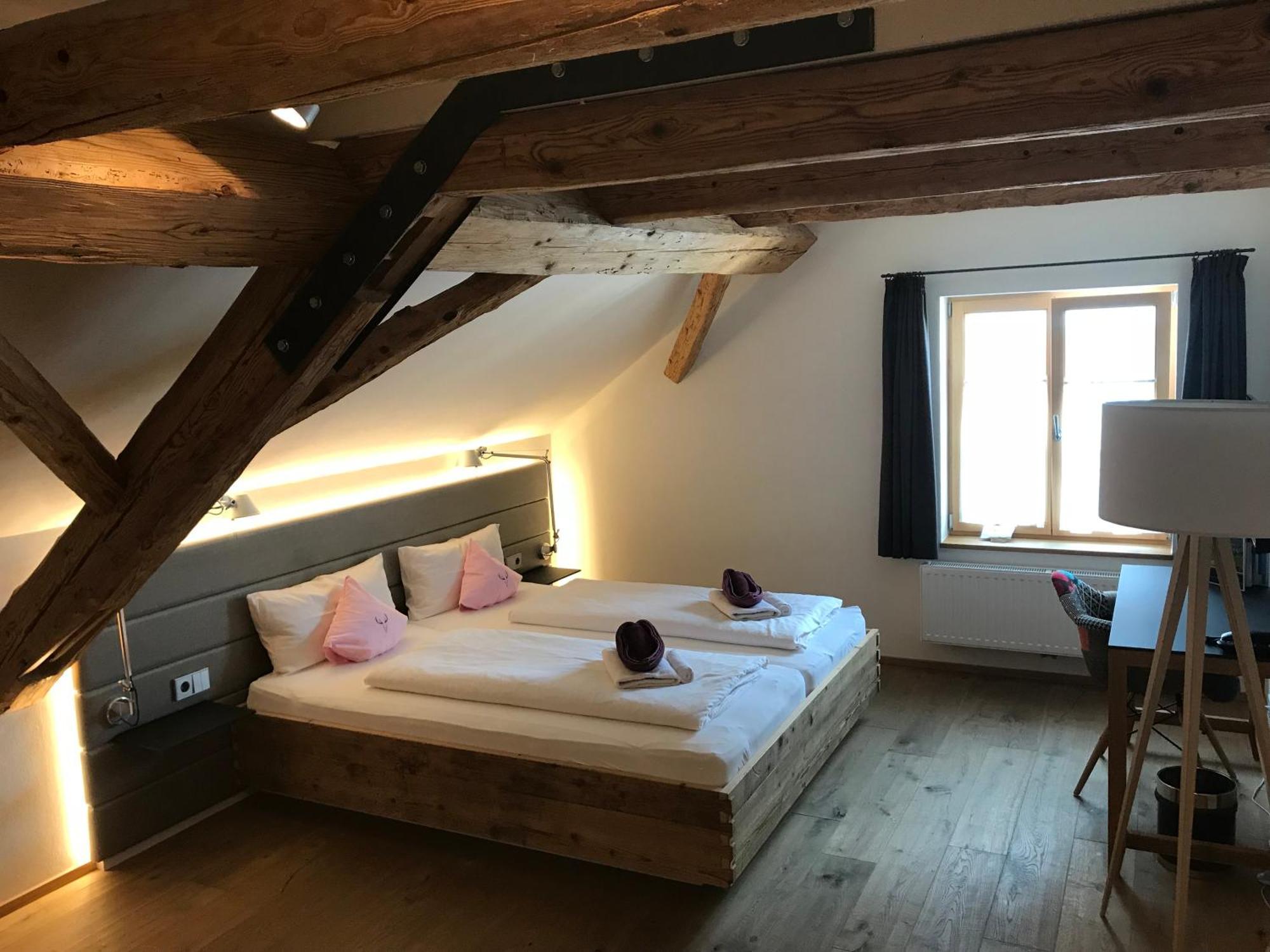 Hotel Zum Hirschen - & Beim Stoeckeler 3*